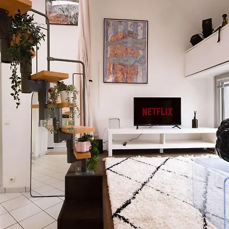 Апартаменты Loft Duplex Terrasse View On Париж